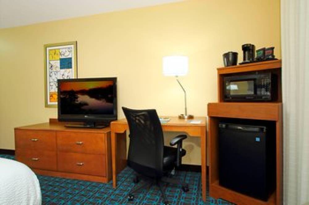 Fairfield Inn And Suites By Marriott Colorado Springs South 6