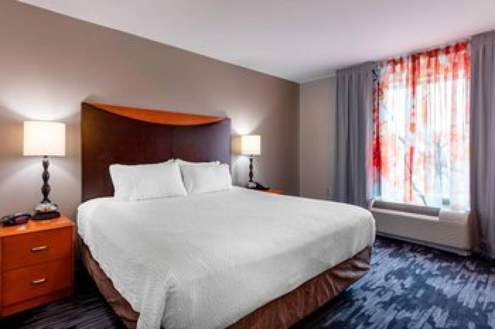 Fairfield Inn And Suites By Marriott Columbus 10