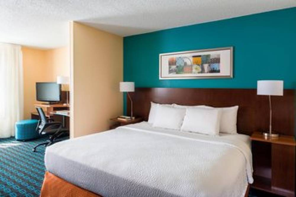 Fairfield Inn And Suites By Marriott Dallas Park Central 9