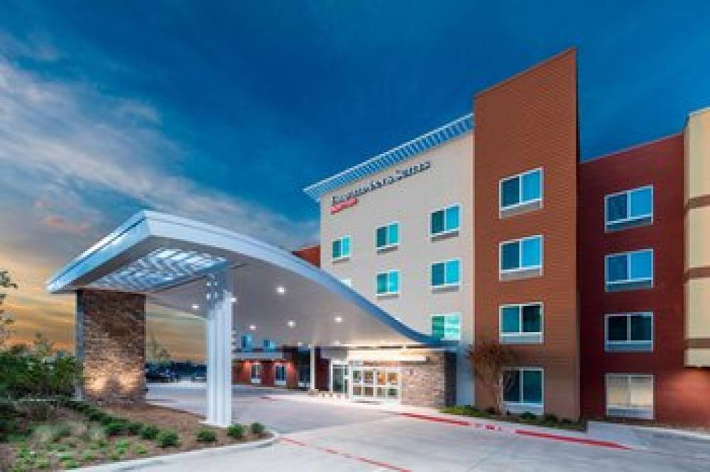 Fairfield Inn And Suites By Marriott Dallas Waxahachie