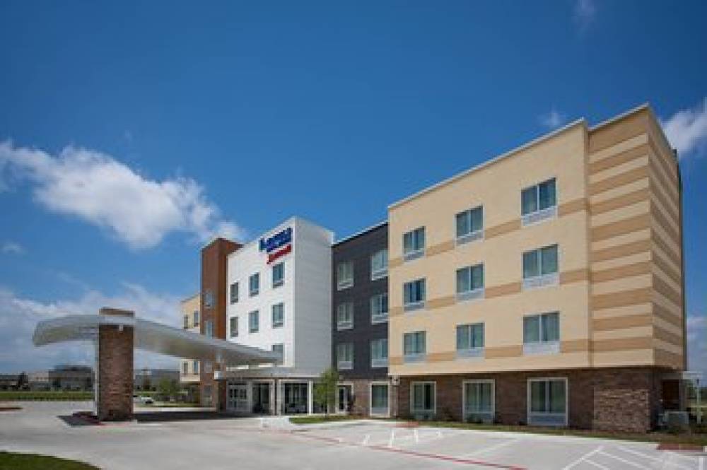 Fairfield Inn And Suites By Marriott Dallas West I-30 2