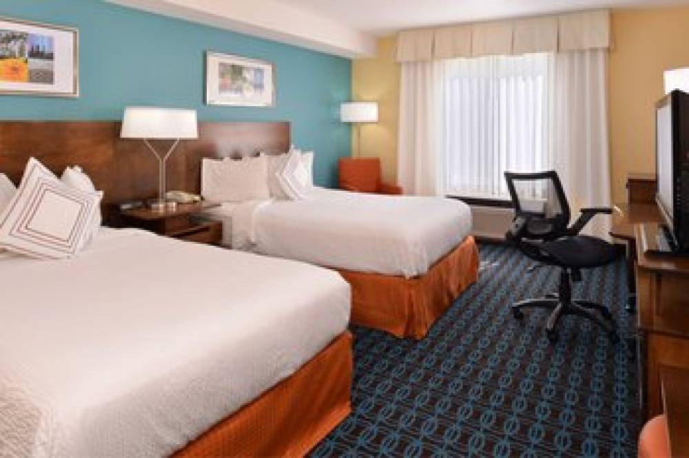 Fairfield Inn And Suites By Marriott Dayton Troy 7