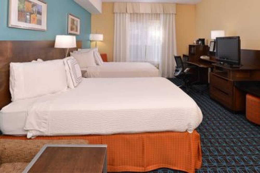 Fairfield Inn And Suites By Marriott Dayton Troy 10