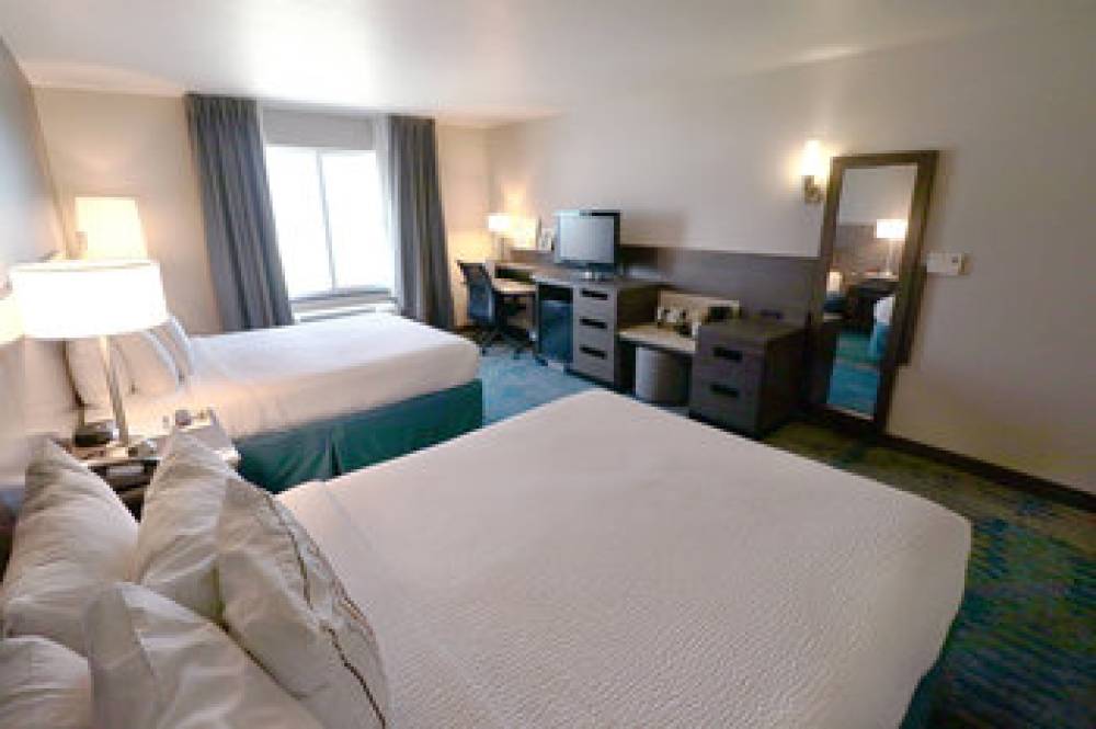 Fairfield Inn And Suites By Marriott Des Moines Airport 7