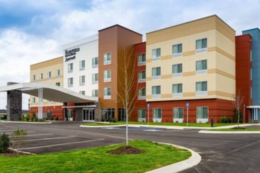 Fairfield Inn And Suites By Marriott Dickson 1