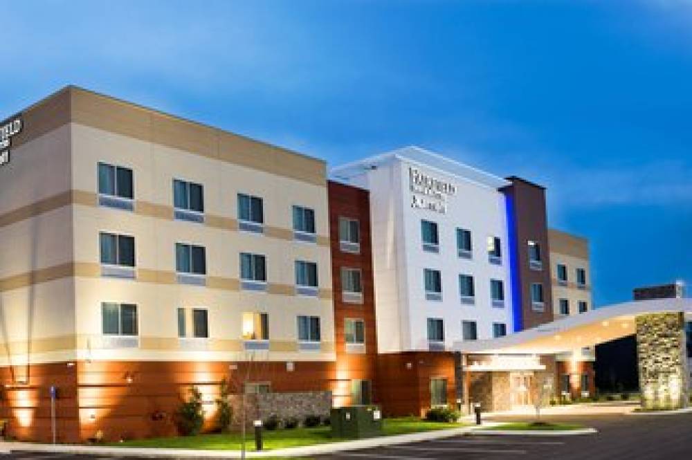 Fairfield Inn And Suites By Marriott Dickson 2