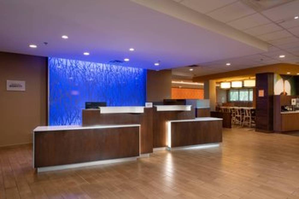 Fairfield Inn And Suites By Marriott Edmonton North 2