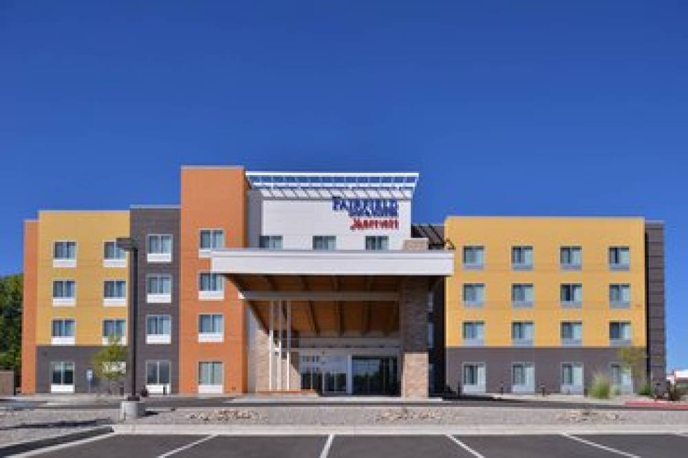 Fairfield Inn And Suites By Marriott Farmington 1