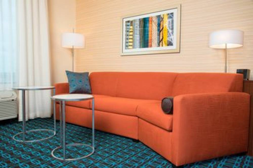 Fairfield Inn And Suites By Marriott Fredericksburg 10