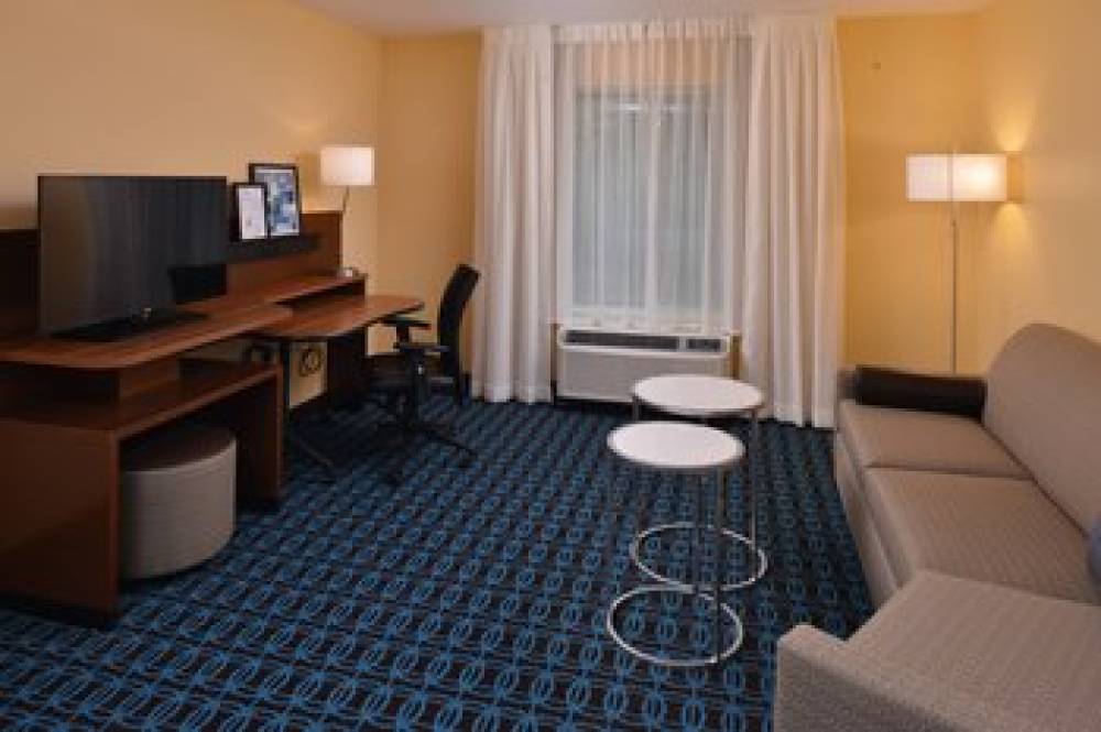 Fairfield Inn And Suites By Marriott Fremont 10