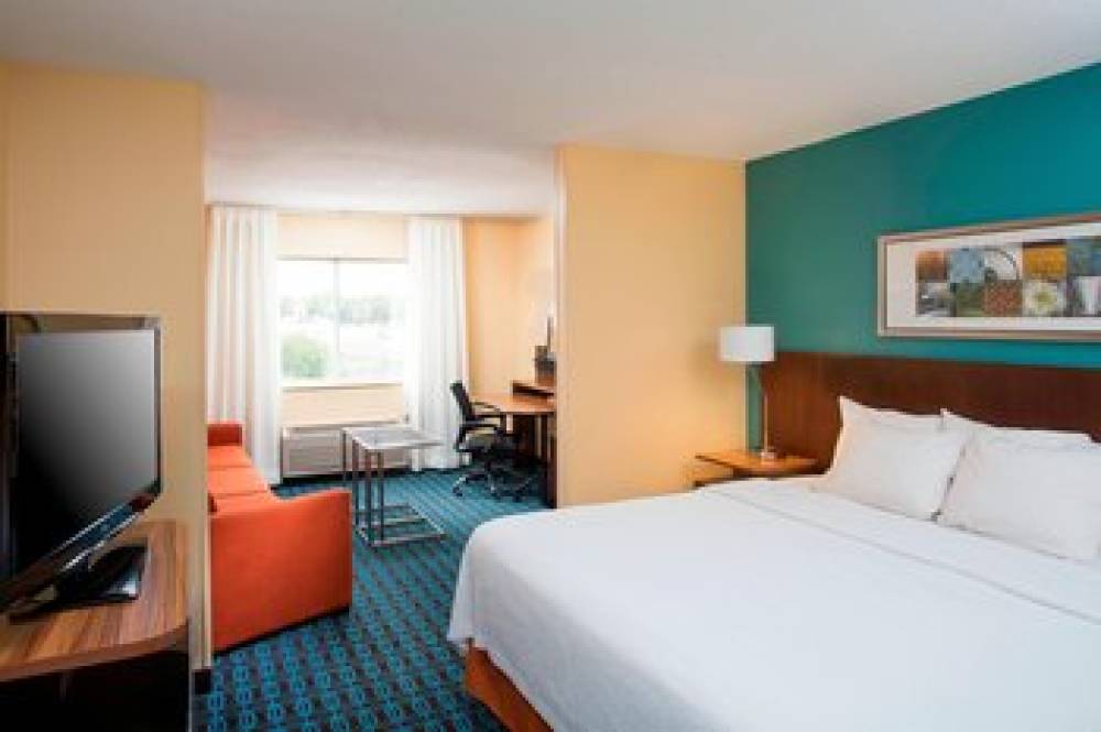 Fairfield Inn And Suites By Marriott Greeley 7