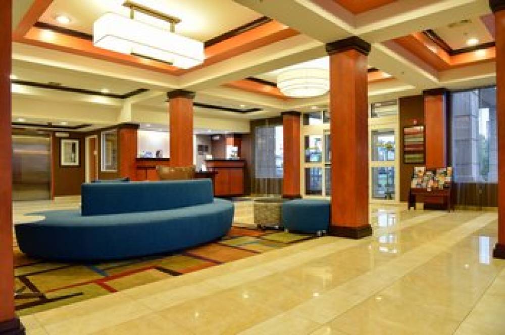 Fairfield Inn And Suites By Marriott Hartford Airport 3