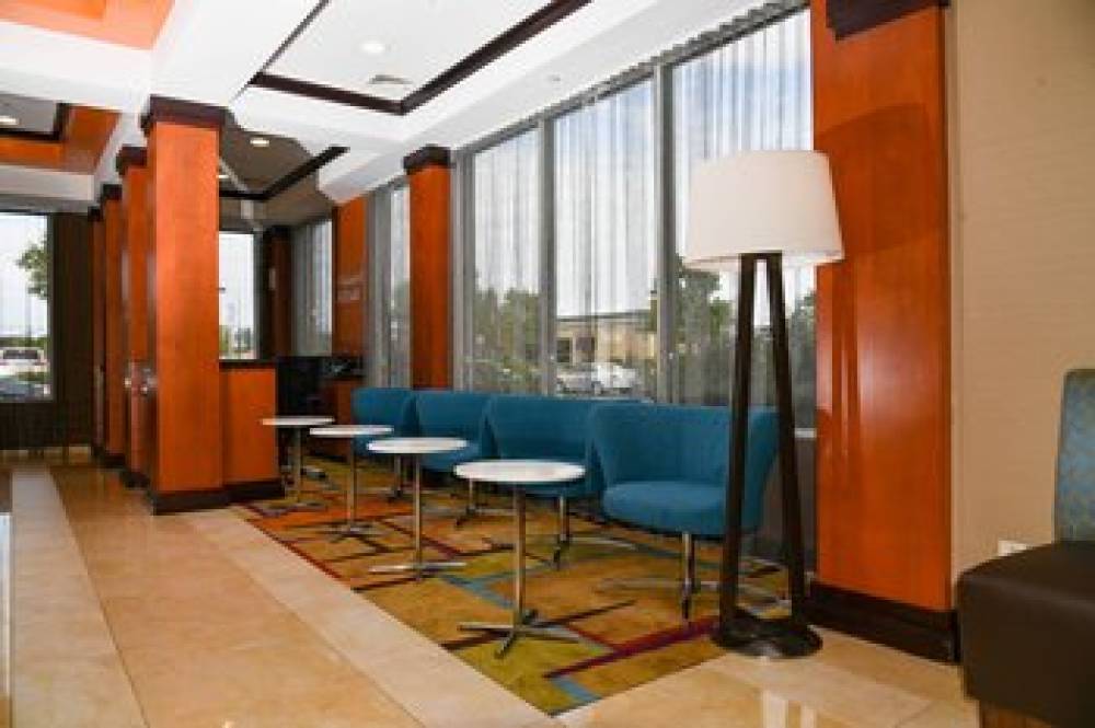 Fairfield Inn And Suites By Marriott Hartford Airport 4