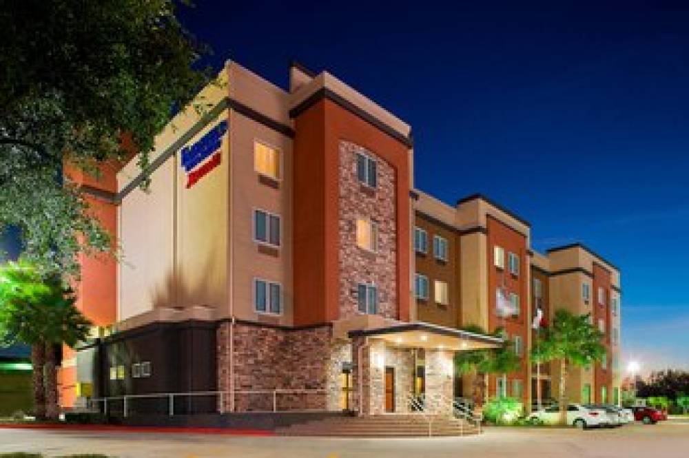 Fairfield Inn And Suites By Marriott Houston Hobby Airport 2