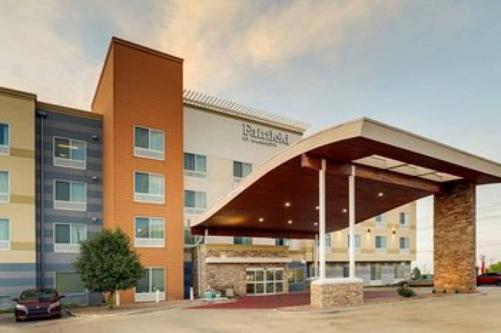 Fairfield Inn And Suites By Marriott Hutchinson 2