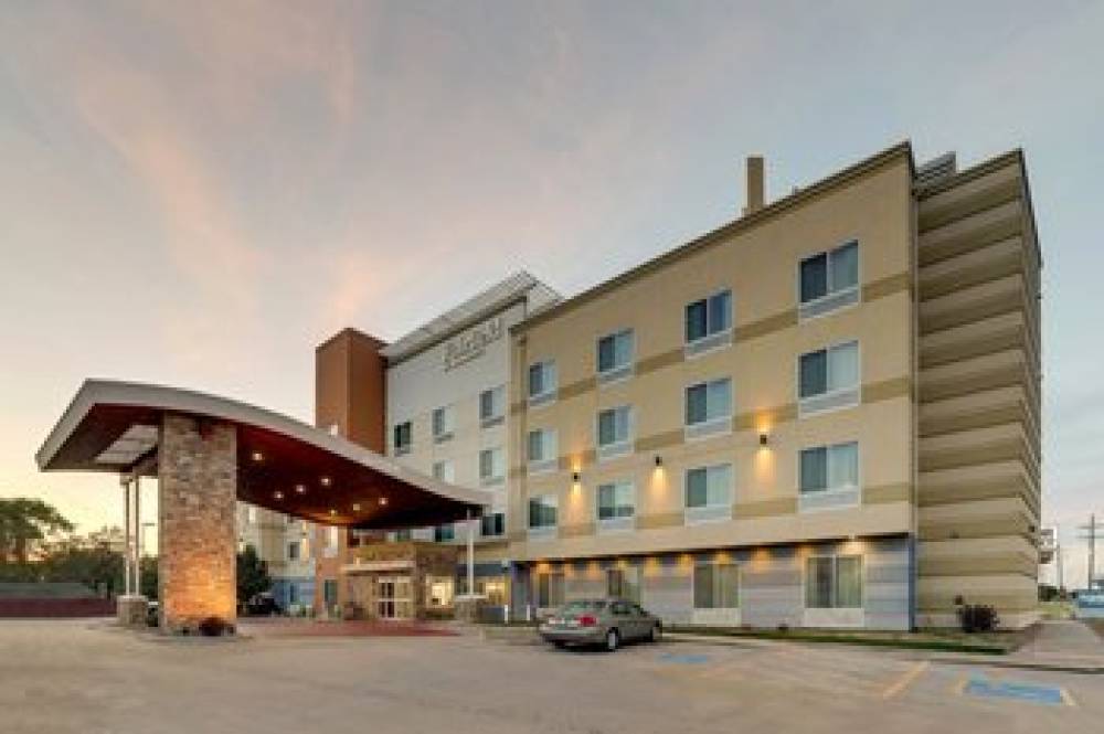 Fairfield Inn And Suites By Marriott Hutchinson 1