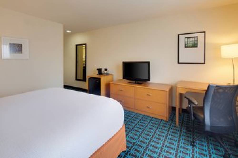 Fairfield Inn And Suites By Marriott Indianapolis Airport 8