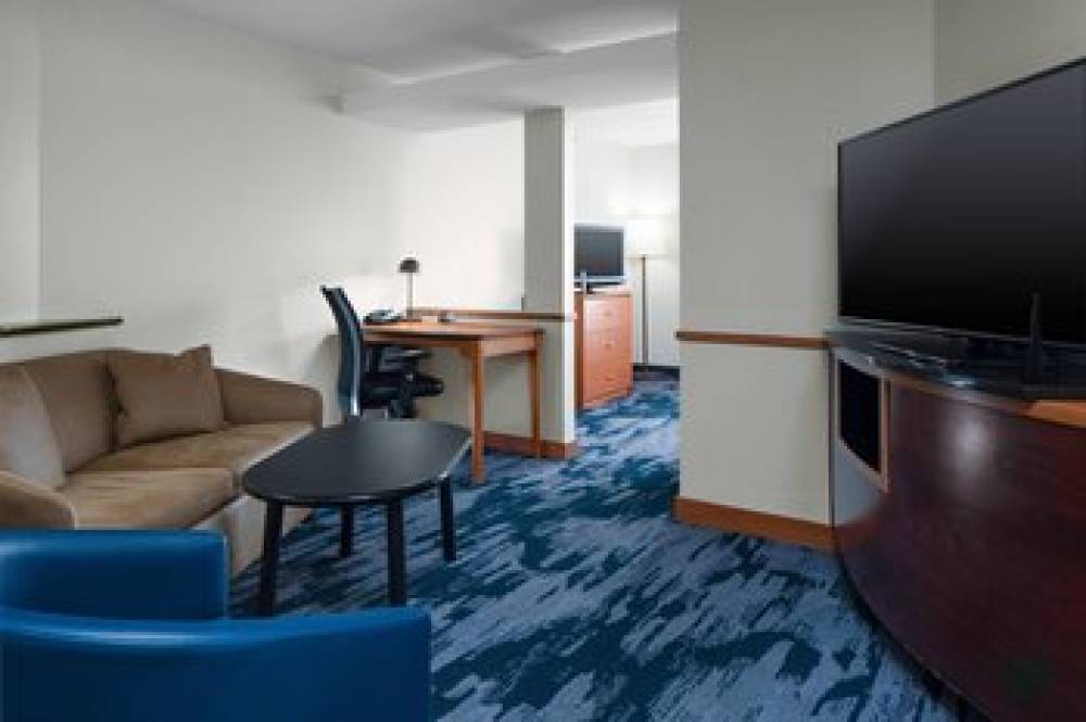 Fairfield Inn And Suites By Marriott Jefferson City 10