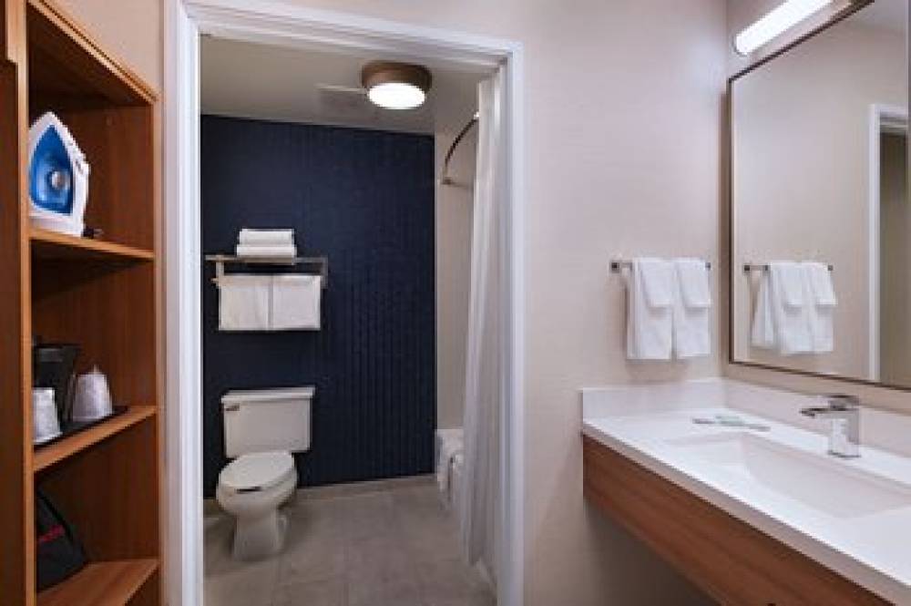 Fairfield Inn And Suites By Marriott Kansas City Airport 10