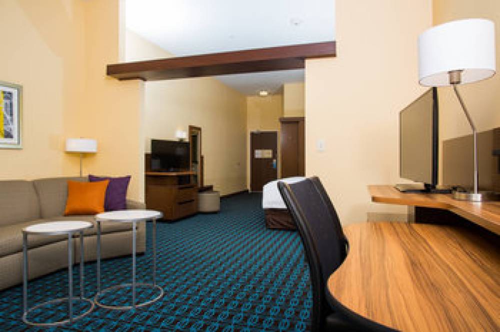 Fairfield Inn And Suites By Marriott Lincoln Southeast 10