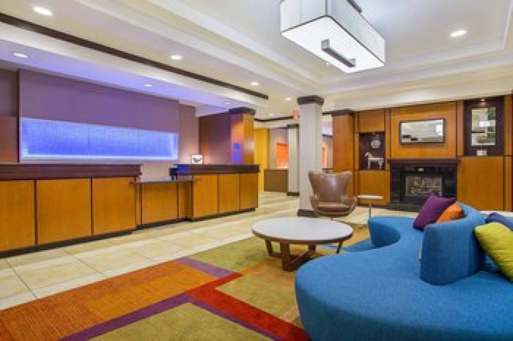 Fairfield Inn And Suites By Marriott Louisville East 3