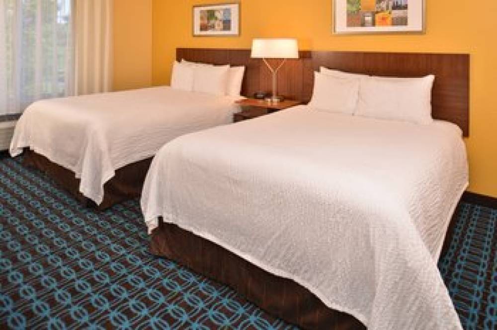 Fairfield Inn And Suites By Marriott Louisville North 7