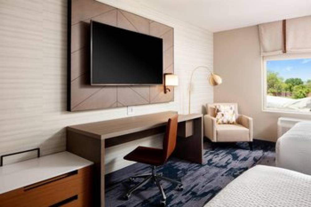 Fairfield Inn And Suites By Marriott Louisville Northeast 9