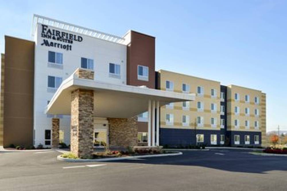 Fairfield Inn And Suites By Marriott Martinsburg 1