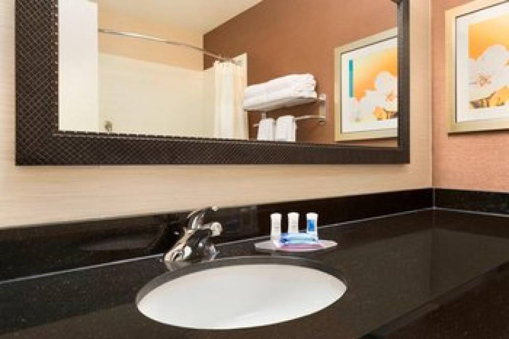 Fairfield Inn And Suites By Marriott Midland 7