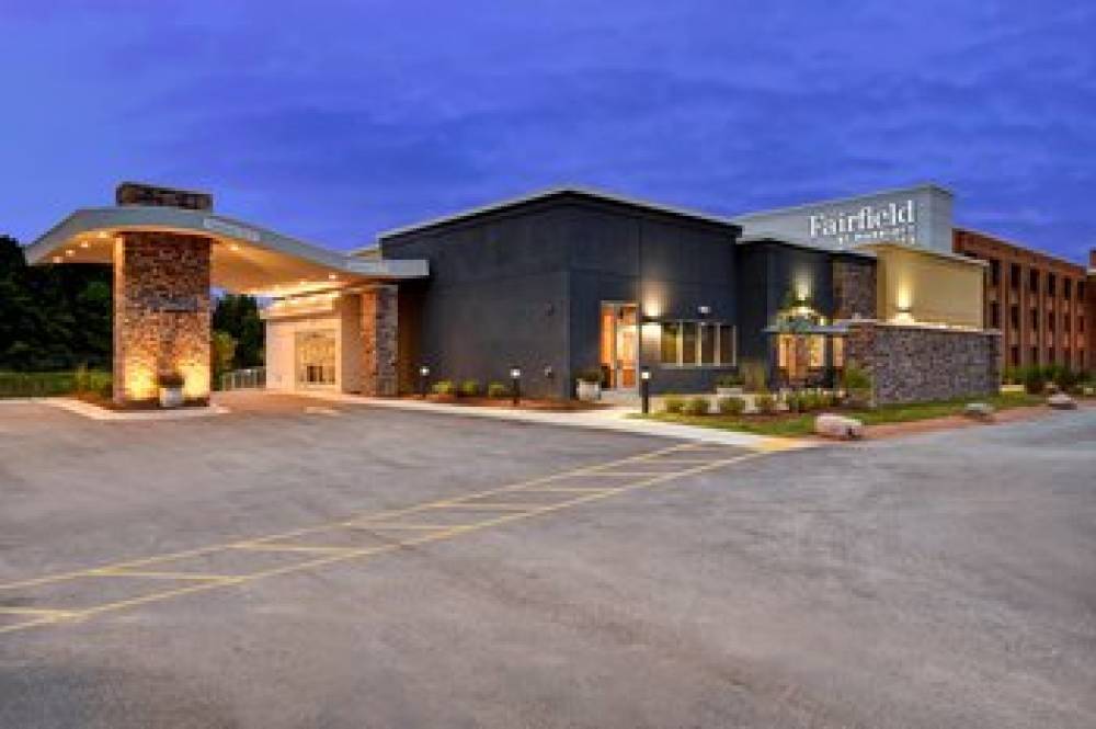 Fairfield Inn And Suites By Marriott Milwaukee North 2