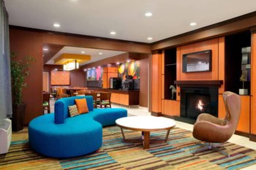 Fairfield Inn And Suites By Marriott Minneapolis St Paul Roseville 1