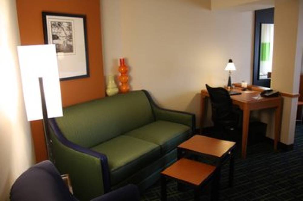 Fairfield Inn And Suites By Marriott Morgantown 9