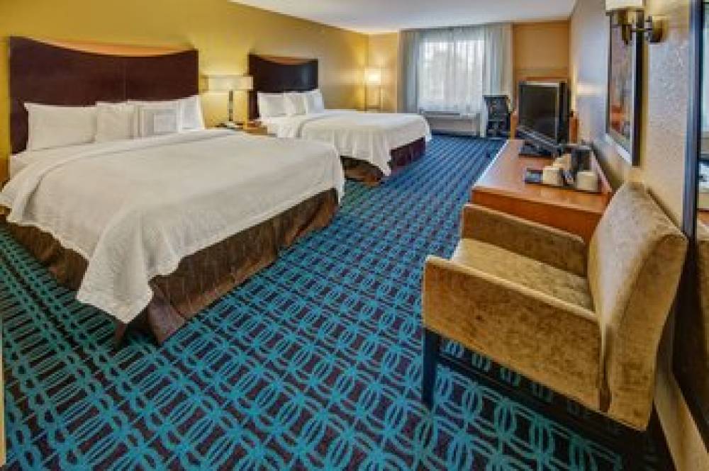 Fairfield Inn And Suites By Marriott Naples 8