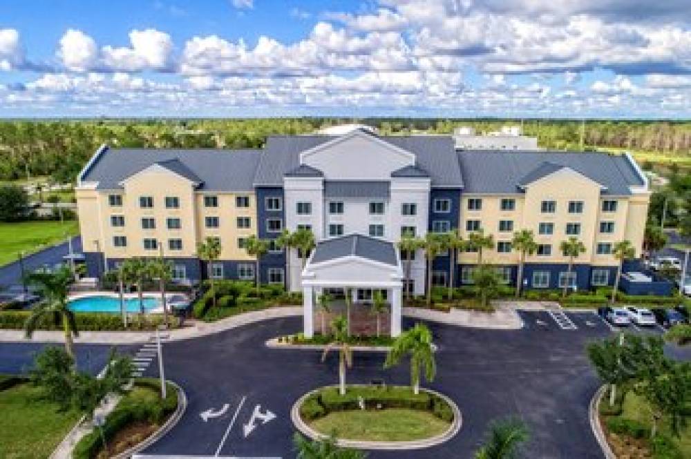 Fairfield Inn And Suites By Marriott Naples 2