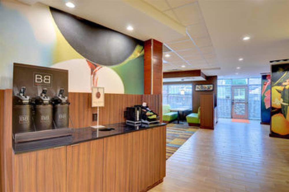 Fairfield Inn And Suites By Marriott Nashville MetroCenter 10