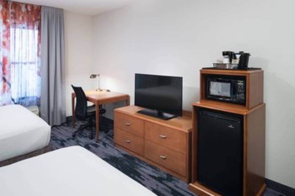 Fairfield Inn And Suites By Marriott Orlando At SeaWorld 10