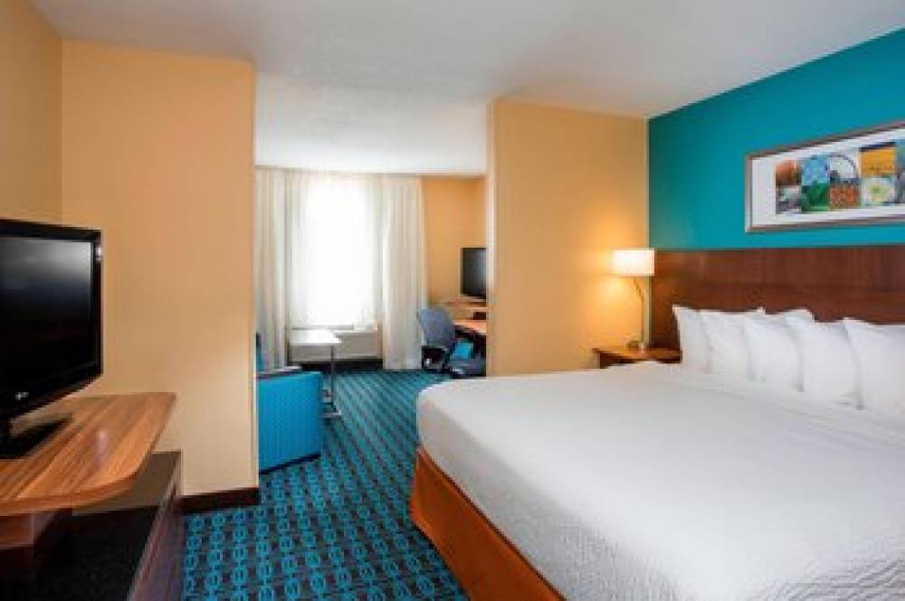 Fairfield Inn And Suites By Marriott Oshkosh 7