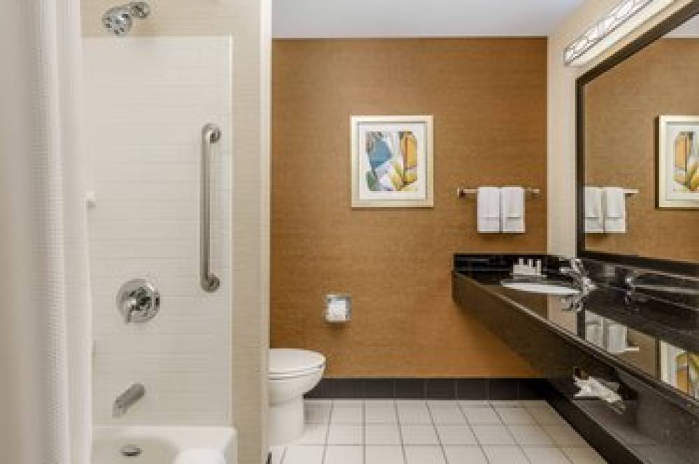 Fairfield Inn And Suites By Marriott Peoria East 7