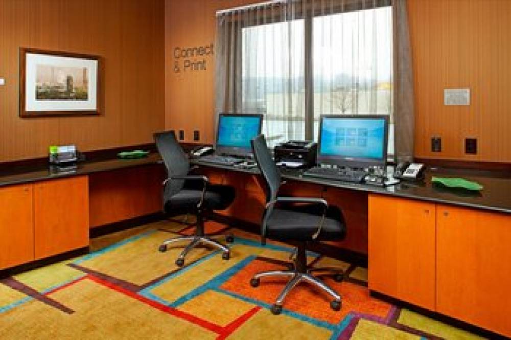 Fairfield Inn And Suites By Marriott Pittsburgh Neville Island 10