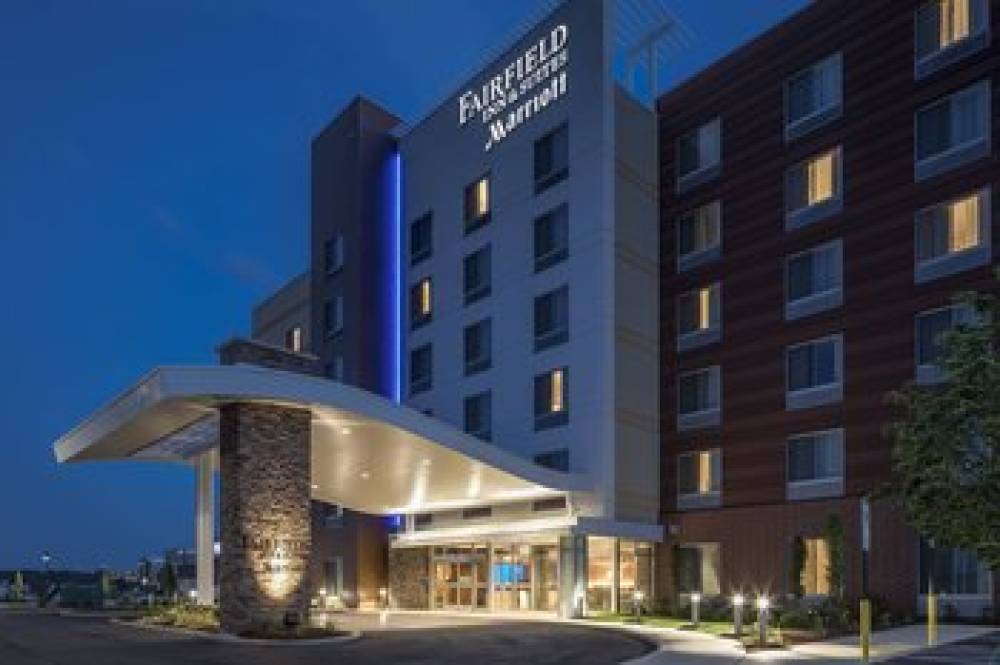 Fairfield Inn And Suites By Marriott Pittsburgh North Mccandless Crossing