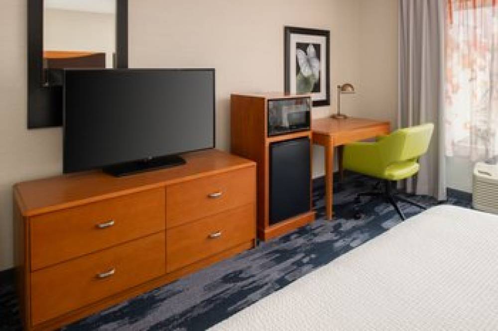 Fairfield Inn And Suites By Marriott Portland Airport 6