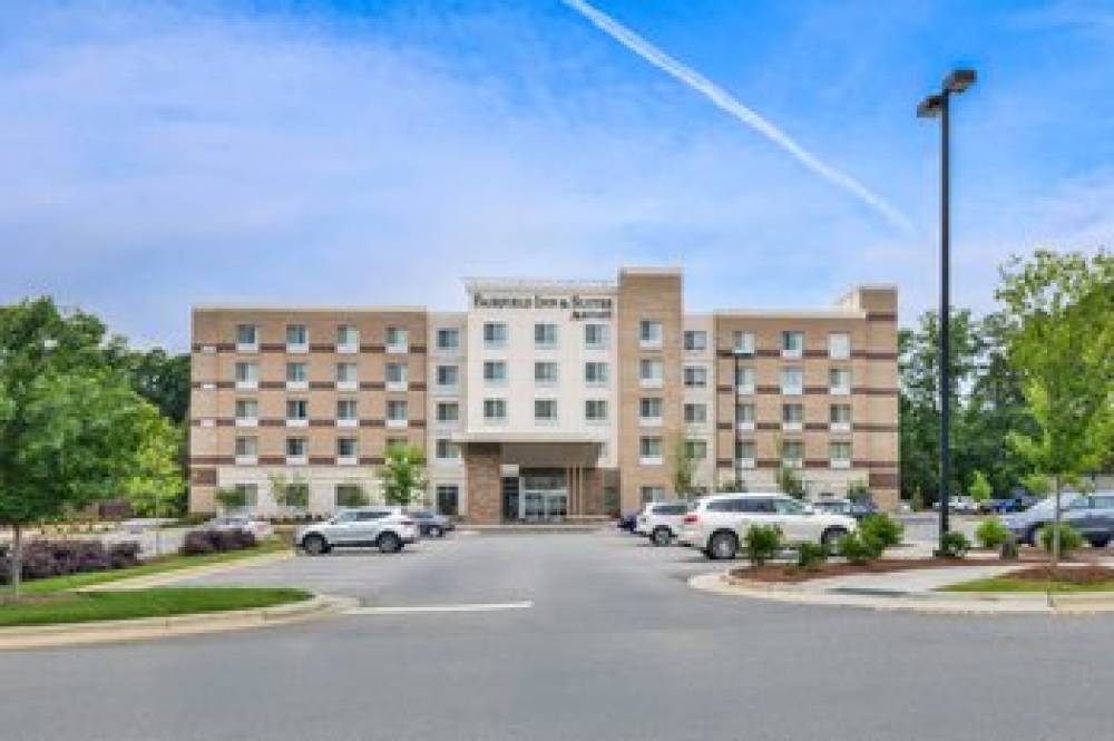 Fairfield Inn And Suites By Marriott Raleigh Cary 2