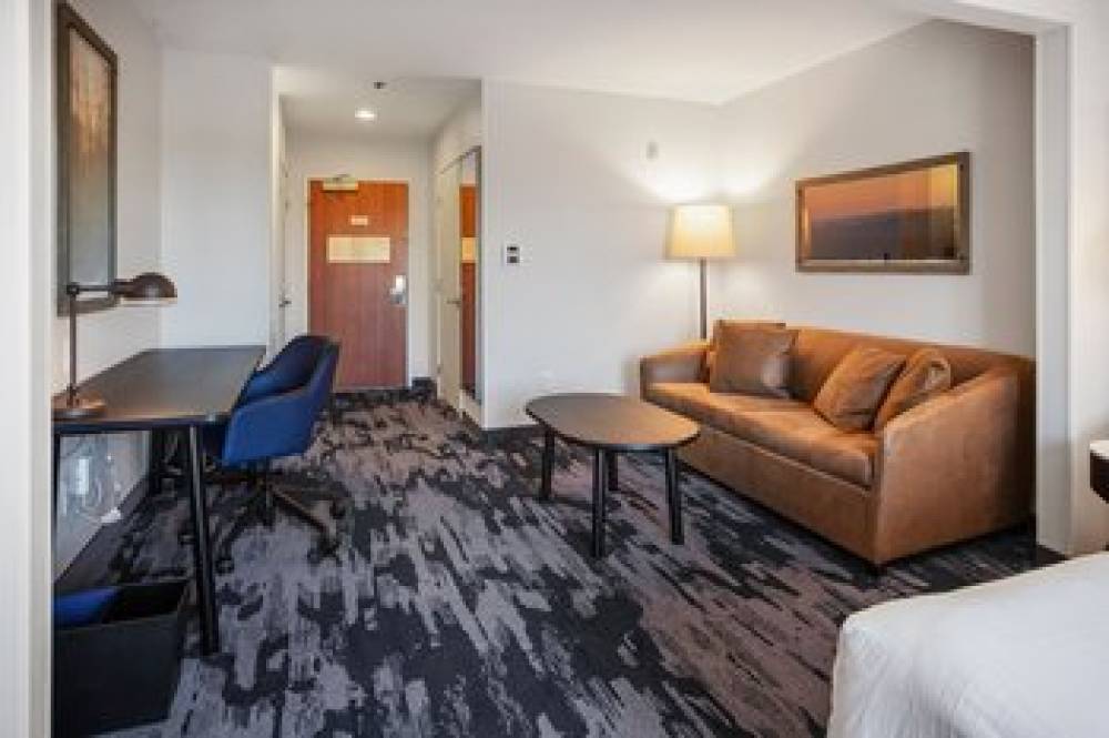 Fairfield Inn And Suites By Marriott Rancho Cordova 8