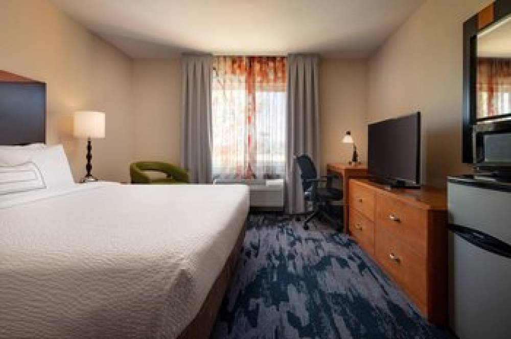 Fairfield Inn And Suites By Marriott Redding 6