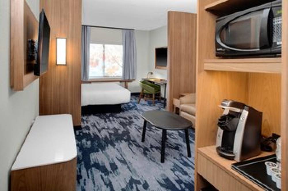 Fairfield Inn And Suites By Marriott Roanoke Salem 10