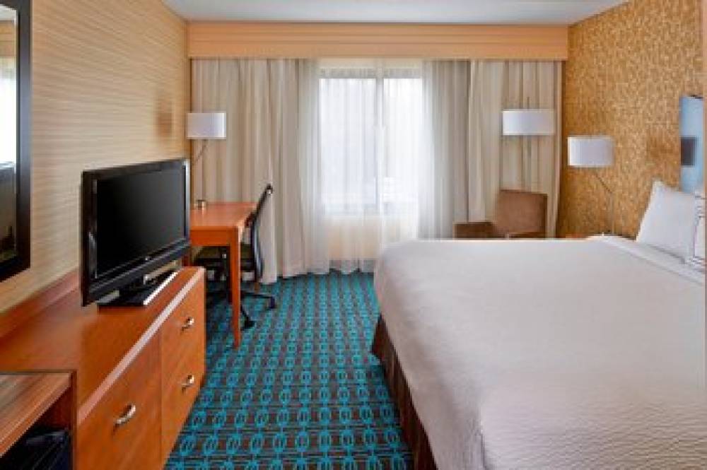 Fairfield Inn And Suites By Marriott Rochester East 3