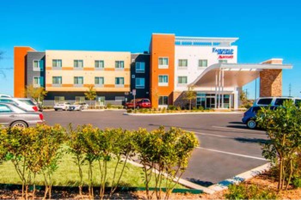 Fairfield Inn And Suites By Marriott San Antonio Brooks City Base 2