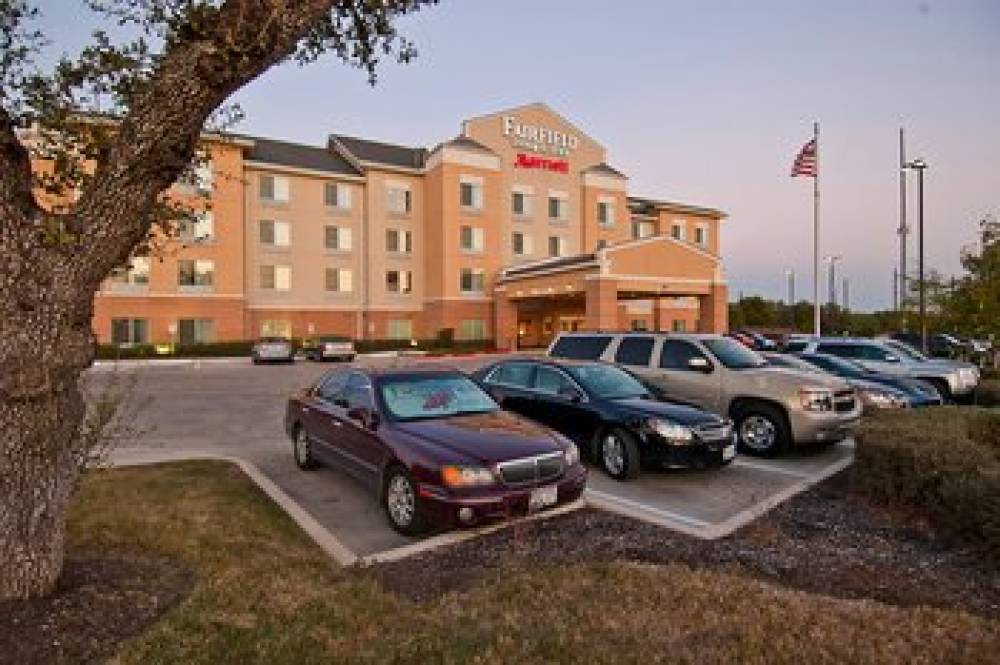 Fairfield Inn And Suites By Marriott San Antonio North-Stone Oak 2