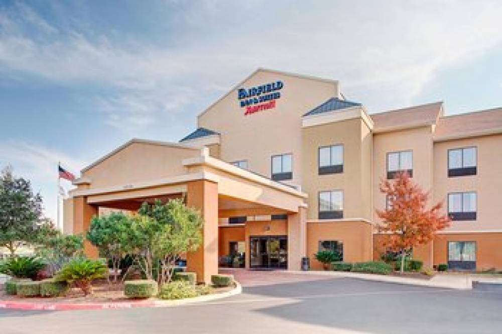 Fairfield Inn And Suites By Marriott San Antonio Seaworld Westover Hills