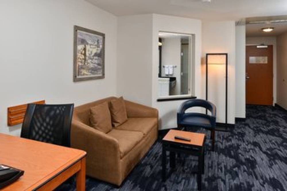 Fairfield Inn And Suites By Marriott Santa Cruz Capitola 9